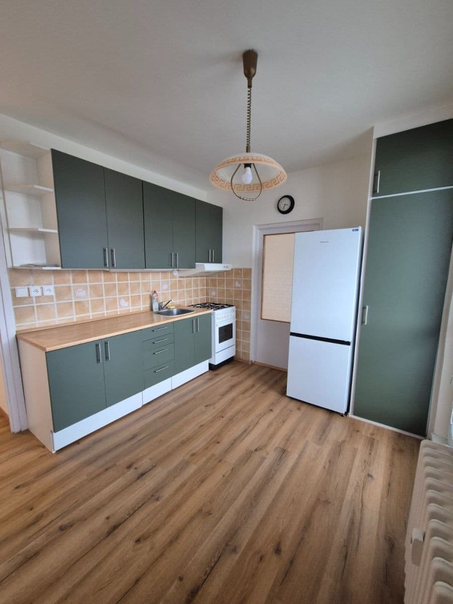 Pronájem bytu 3+1 70 m², Poznaňská, Brno, Jihomoravský kraj Pronájem bytu 3+1 70 m², Poznaňská, Brno, Jihomoravský kraj