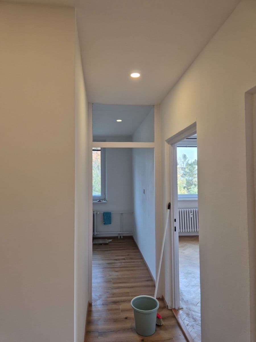 Pronájem bytu 3+1 70 m², Poznaňská, Brno, Jihomoravský kraj Pronájem bytu 3+1 70 m², Poznaňská, Brno, Jihomoravský kraj