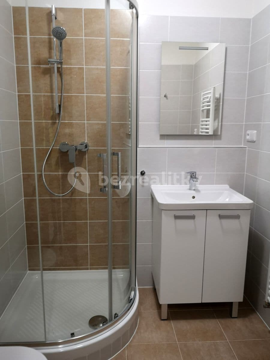 Pronájem bytu 1+kk 38 m², Kadečkové, Praha, Praha Pronájem bytu 1+kk 38 m², Kadečkové, Praha, Praha