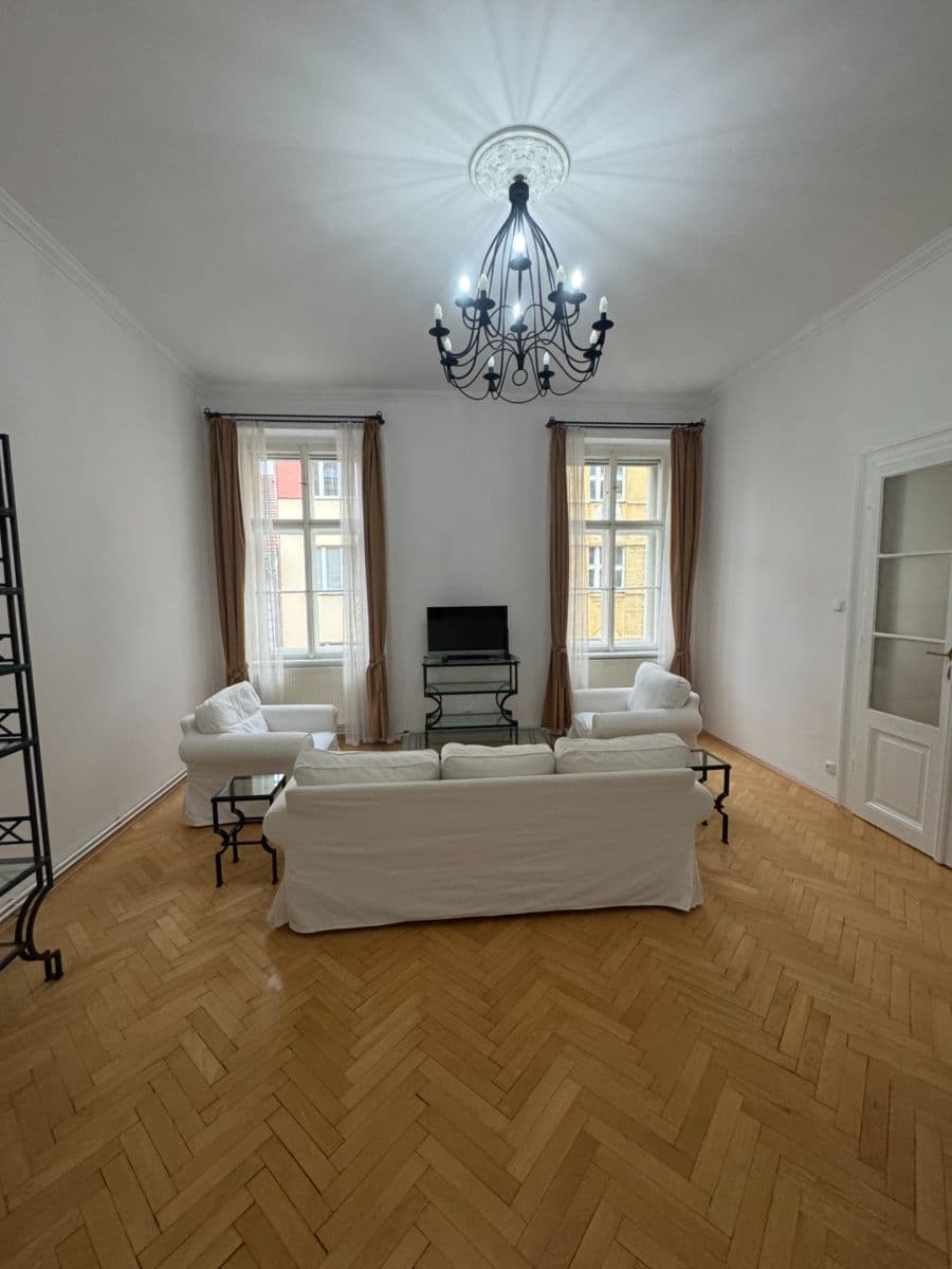 Pronájem bytu 2+1 89 m², Balbínova, Praha, Praha Pronájem bytu 2+1 89 m², Balbínova, Praha, Praha