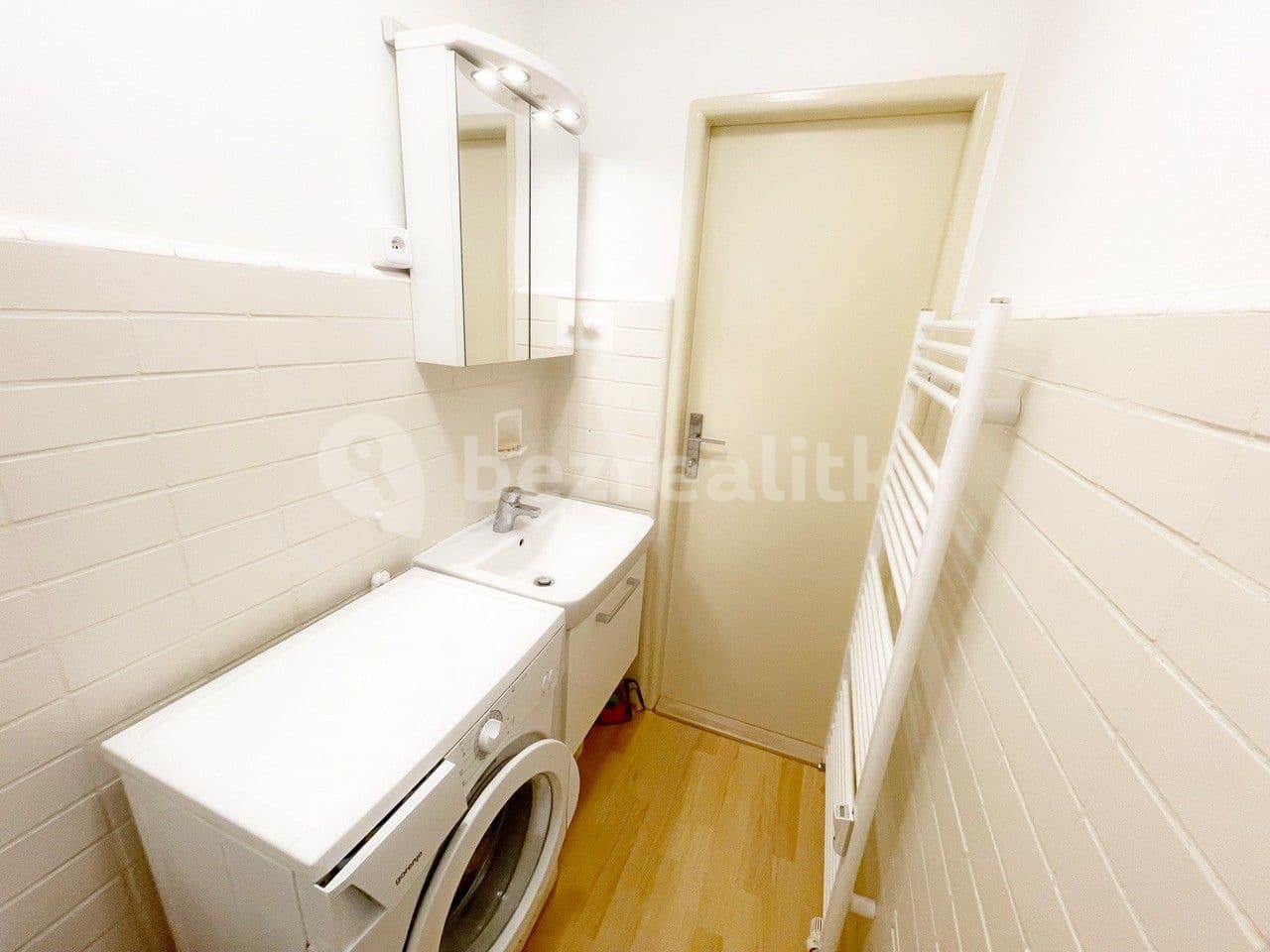 Pronájem bytu 2+1 47 m², Sokolovská, Praha, Praha Pronájem bytu 2+1 47 m², Sokolovská, Praha, Praha