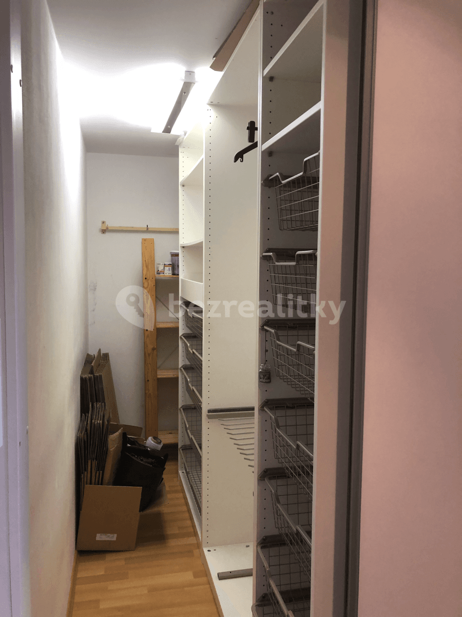 Pronájem bytu 2+kk 55 m², Hostivice, Středočeský kraj Pronájem bytu 2+kk 55 m², Hostivice, Středočeský kraj