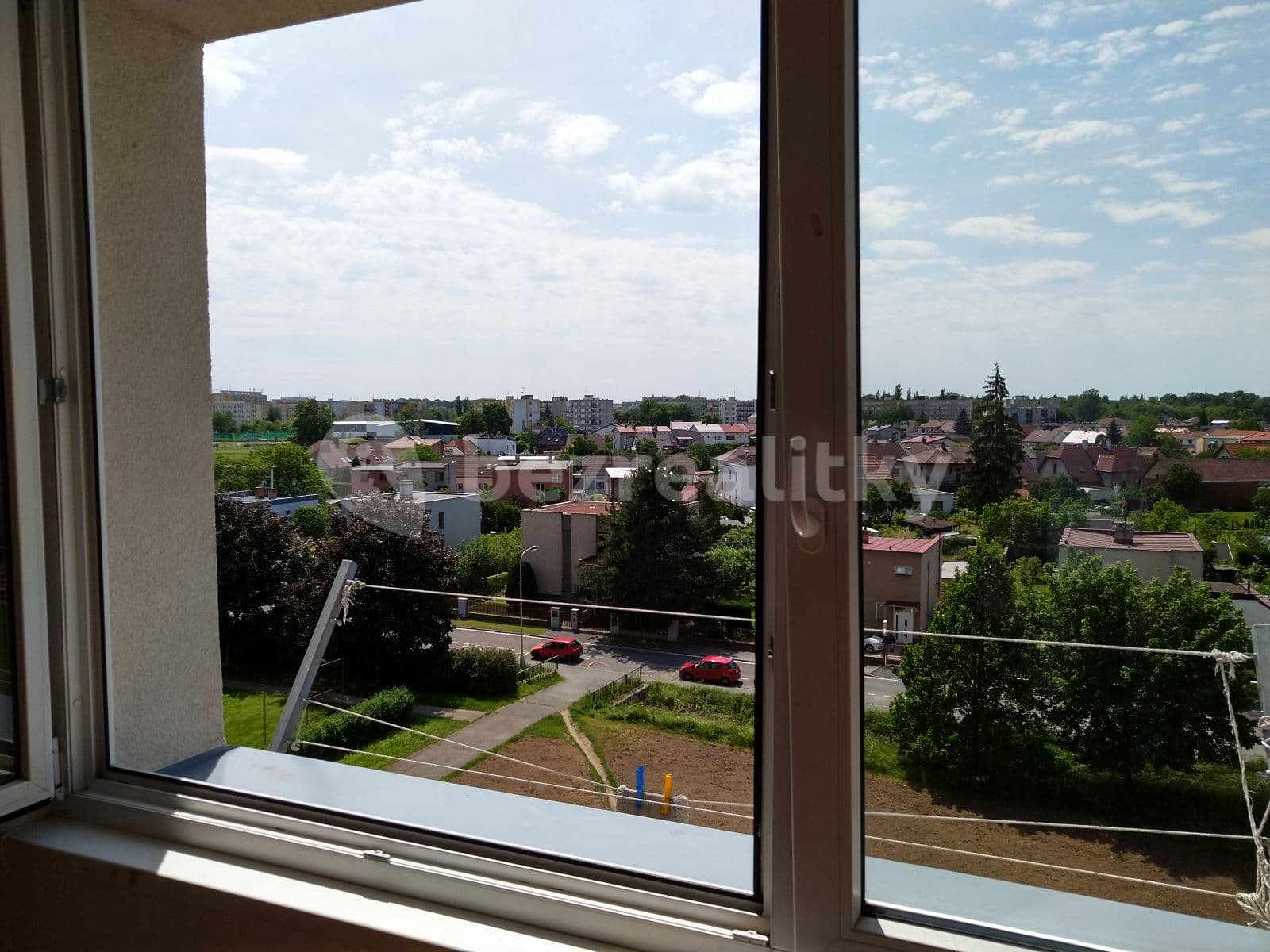 Pronájem bytu Garsoniéra 30 m², třída Edvarda Beneše, Hradec Králové, Královéhradecký kraj Pronájem bytu Garsoniéra 30 m², třída Edvarda Beneše, Hradec Králové, Královéhradecký kraj