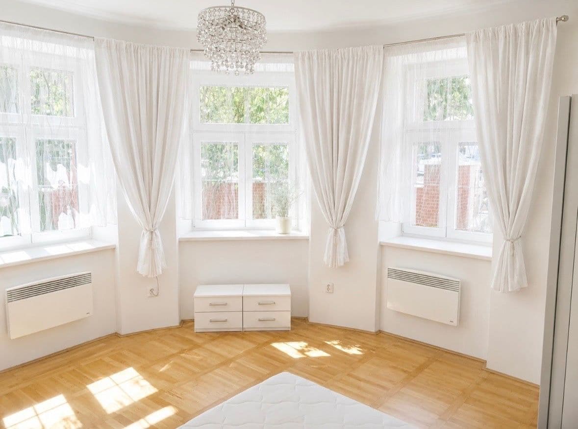 Pronájem bytu 2+kk 55 m², Tučkova, Brno, Jihomoravský kraj Pronájem bytu 2+kk 55 m², Tučkova, Brno, Jihomoravský kraj