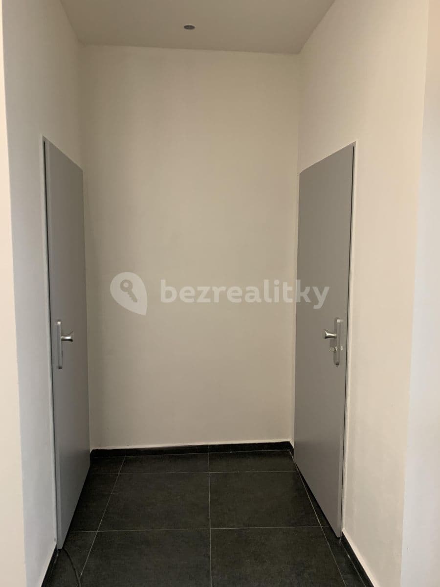 Pronájem bytu 2+kk 62 m², Vašatova, Kladno, Středočeský kraj Pronájem bytu 2+kk 62 m², Vašatova, Kladno, Středočeský kraj