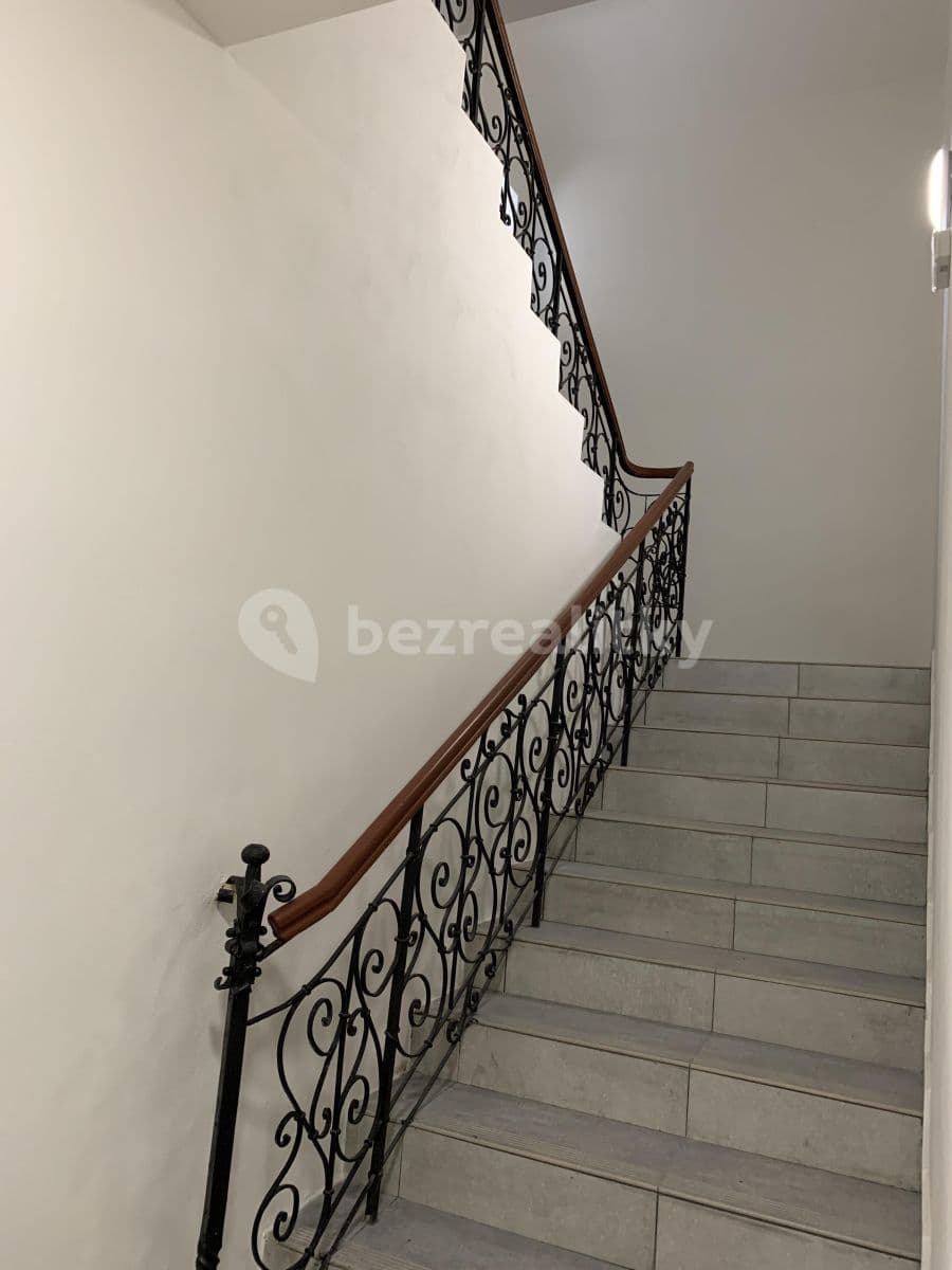 Pronájem bytu 2+kk 62 m², Vašatova, Kladno, Středočeský kraj Pronájem bytu 2+kk 62 m², Vašatova, Kladno, Středočeský kraj