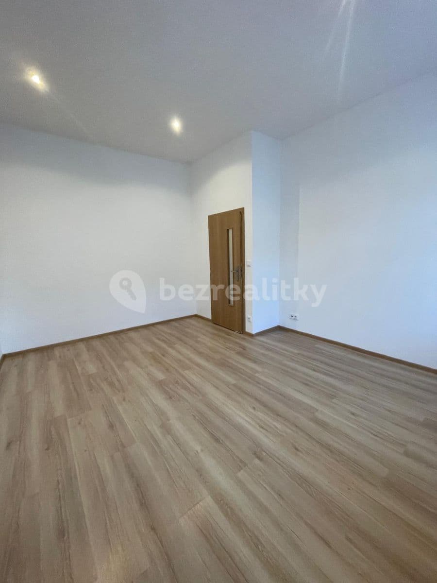 Pronájem bytu 2+kk 62 m², Vašatova, Kladno, Středočeský kraj Pronájem bytu 2+kk 62 m², Vašatova, Kladno, Středočeský kraj
