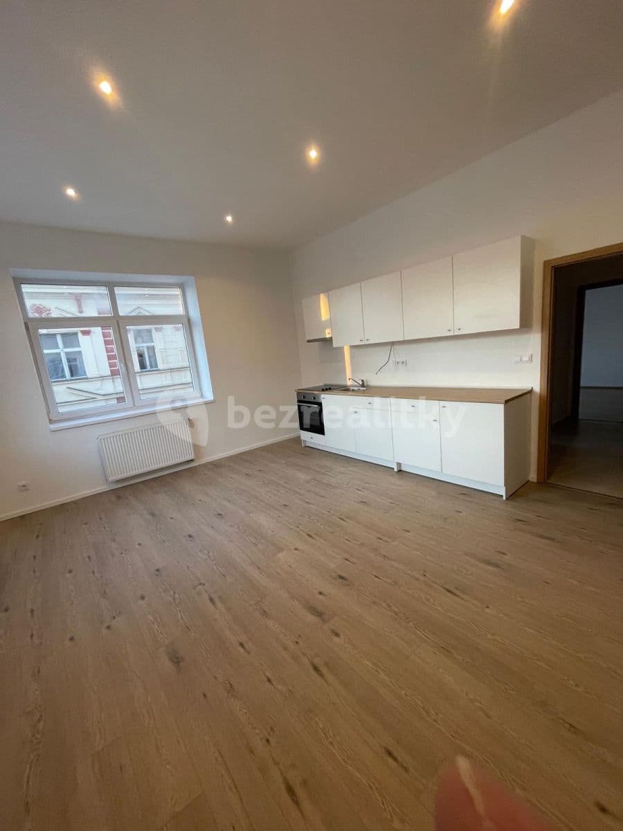 Pronájem bytu 2+kk 62 m², Vašatova, Kladno, Středočeský kraj Pronájem bytu 2+kk 62 m², Vašatova, Kladno, Středočeský kraj