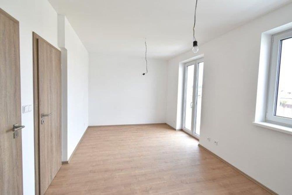 Pronájem bytu Garsoniéra 22 m², Sukova, Velké Přílepy, Středočeský kraj Pronájem bytu Garsoniéra 22 m², Sukova, Velké Přílepy, Středočeský kraj