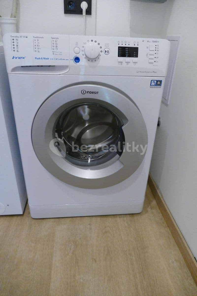 Pronájem bytu 1+kk 35 m², Fibichova, Praha, Praha Pronájem bytu 1+kk 35 m², Fibichova, Praha, Praha