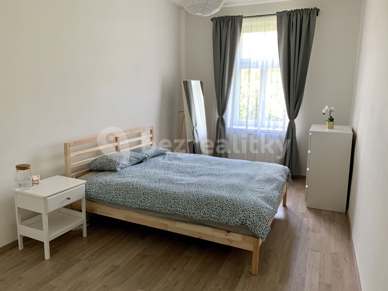 Pronájem bytu 2+kk 45 m², Mojmírova, Praha, Praha Pronájem bytu 2+kk 45 m², Mojmírova, Praha, Praha