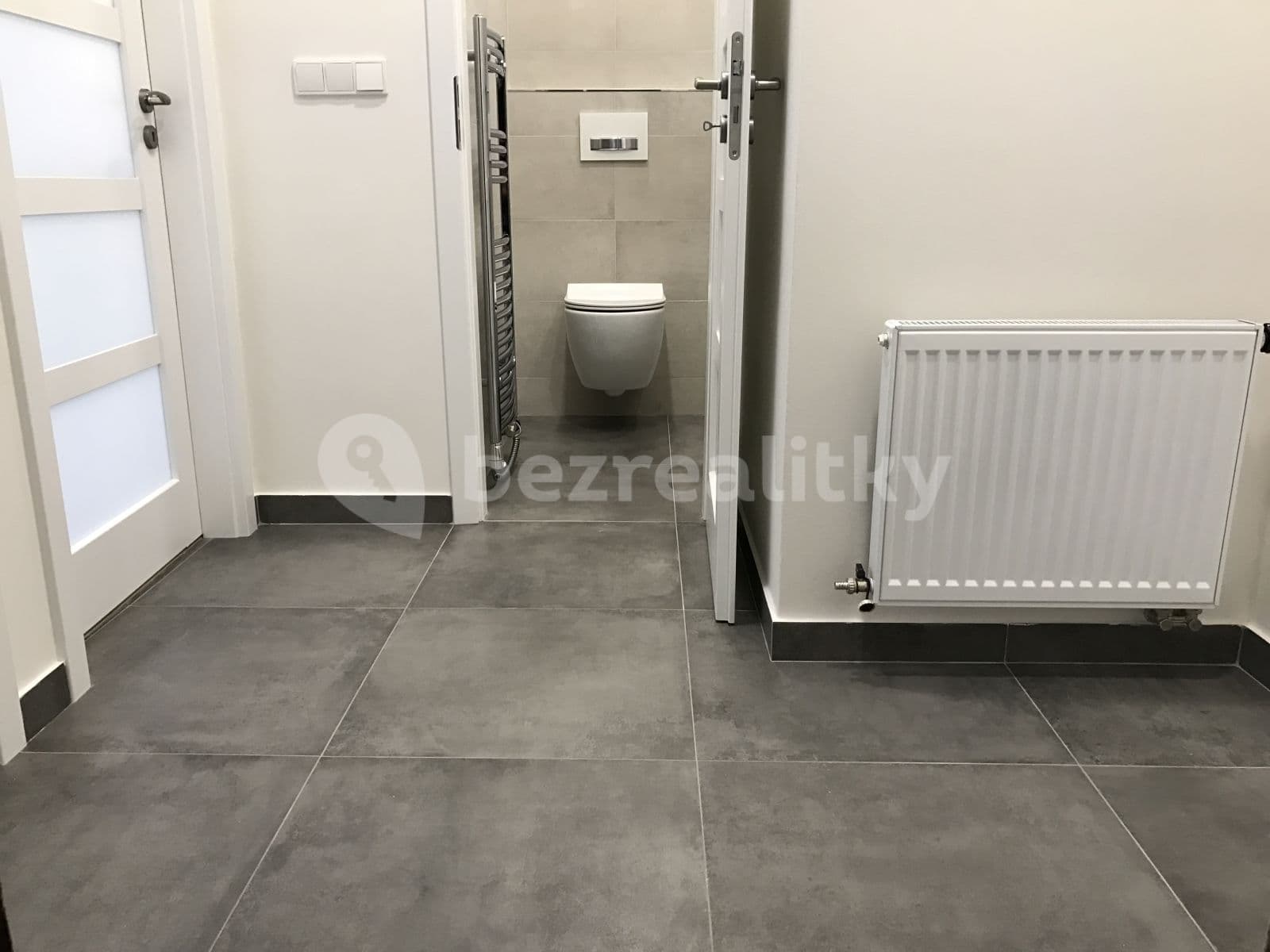 Pronájem bytu 2+kk 45 m², Mojmírova, Praha, Praha Pronájem bytu 2+kk 45 m², Mojmírova, Praha, Praha