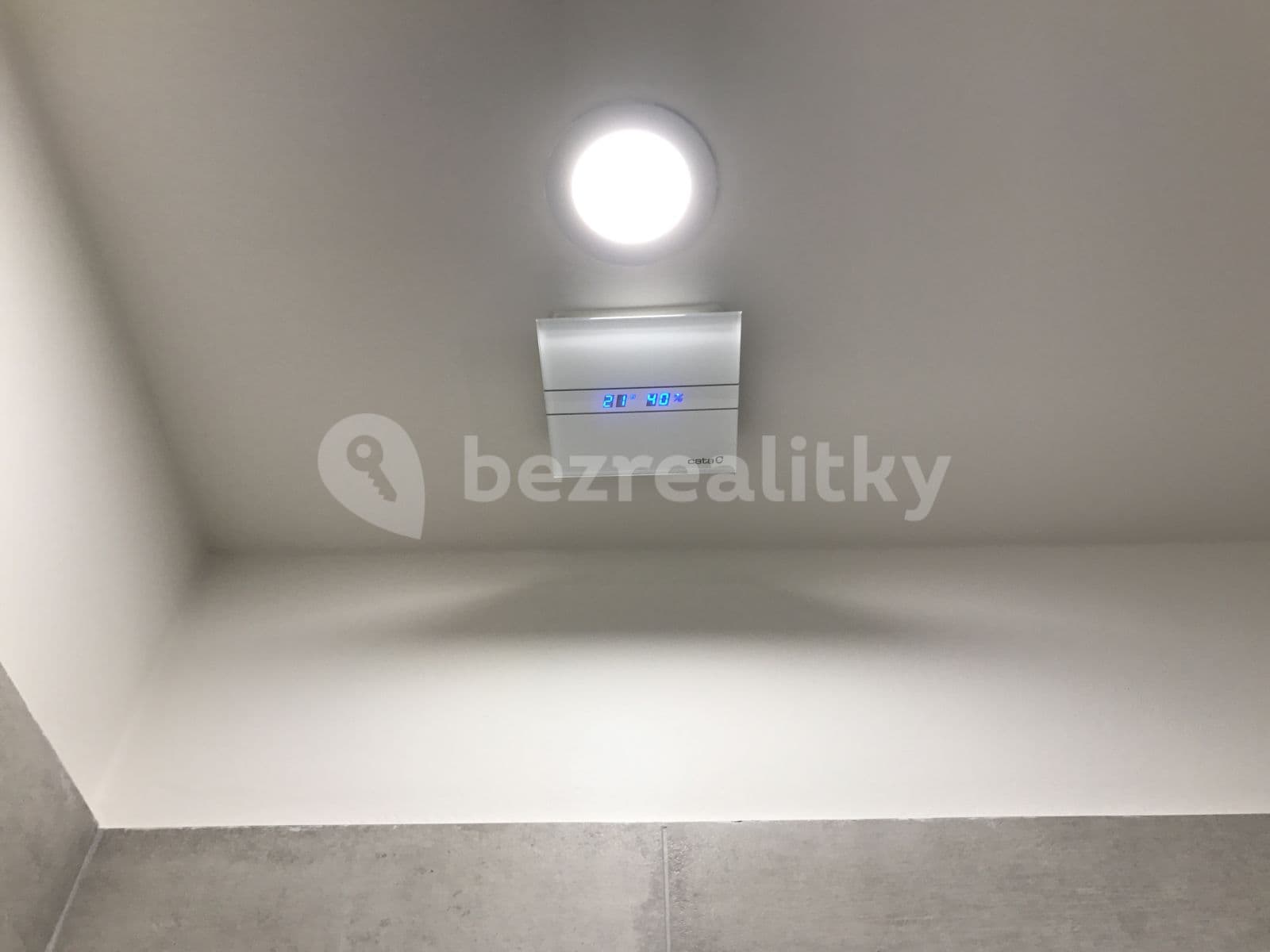 Pronájem bytu 2+kk 45 m², Mojmírova, Praha, Praha Pronájem bytu 2+kk 45 m², Mojmírova, Praha, Praha