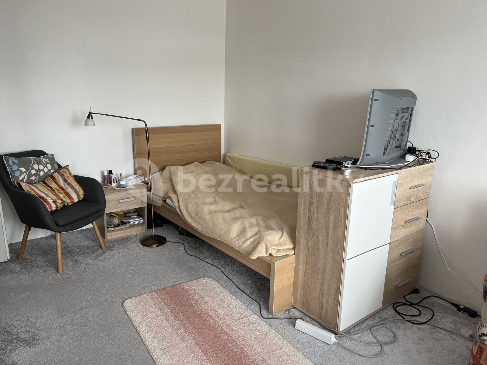 Pronájem bytu 1+1 27 m², Petra Křičky, Ostrava, Moravskoslezský kraj Pronájem bytu 1+1 27 m², Petra Křičky, Ostrava, Moravskoslezský kraj