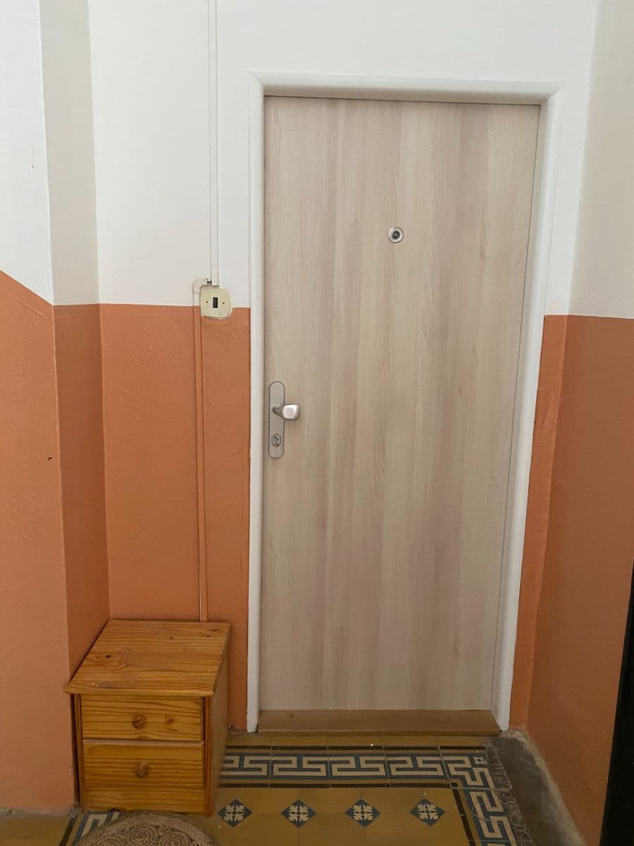 Pronájem bytu 3+1 100 m², Velké náměstí, Písek, Jihočeský kraj Pronájem bytu 3+1 100 m², Velké náměstí, Písek, Jihočeský kraj