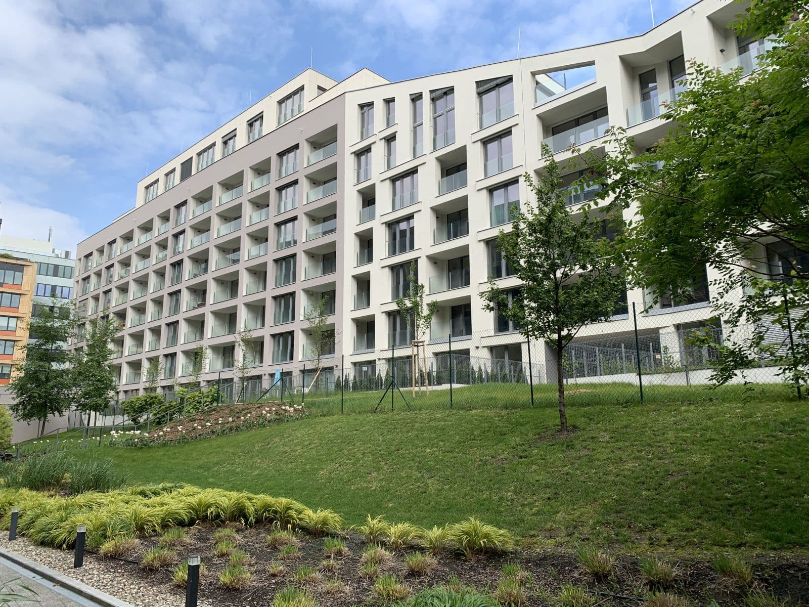 Pronájem bytu 1+kk 40 m², U Mlýnského kanálu, Praha, Praha Pronájem bytu 1+kk 40 m², U Mlýnského kanálu, Praha, Praha