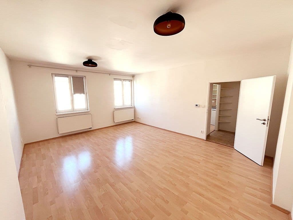 Pronájem bytu 1+1 51 m², Chodská, Praha, Praha Pronájem bytu 1+1 51 m², Chodská, Praha, Praha