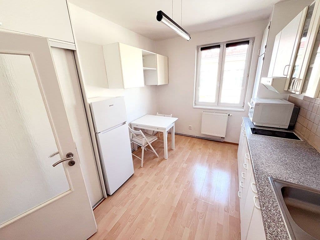 Pronájem bytu 1+1 51 m², Chodská, Praha, Praha Pronájem bytu 1+1 51 m², Chodská, Praha, Praha