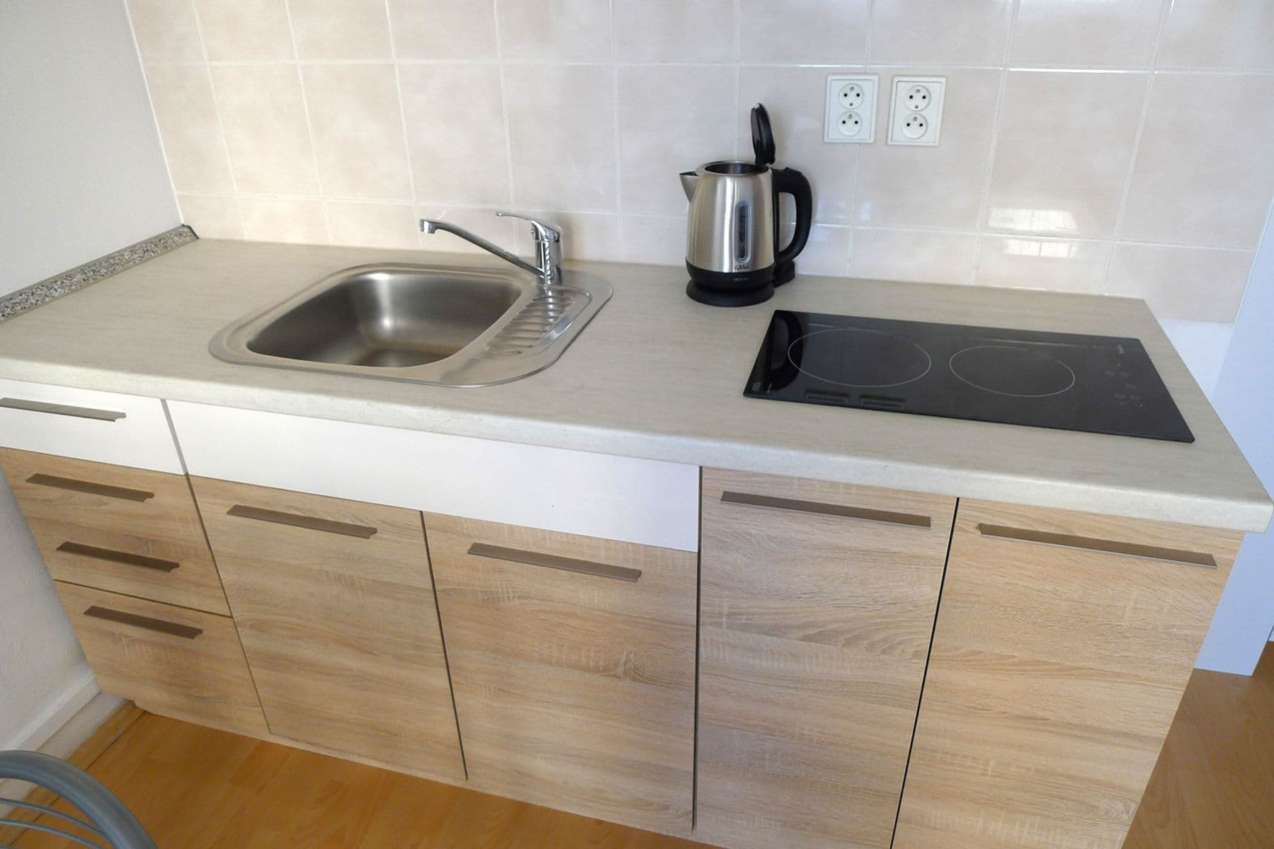 Pronájem bytu 1+kk 24 m², třída Generála Píky, Brno, Jihomoravský kraj Pronájem bytu 1+kk 24 m², třída Generála Píky, Brno, Jihomoravský kraj