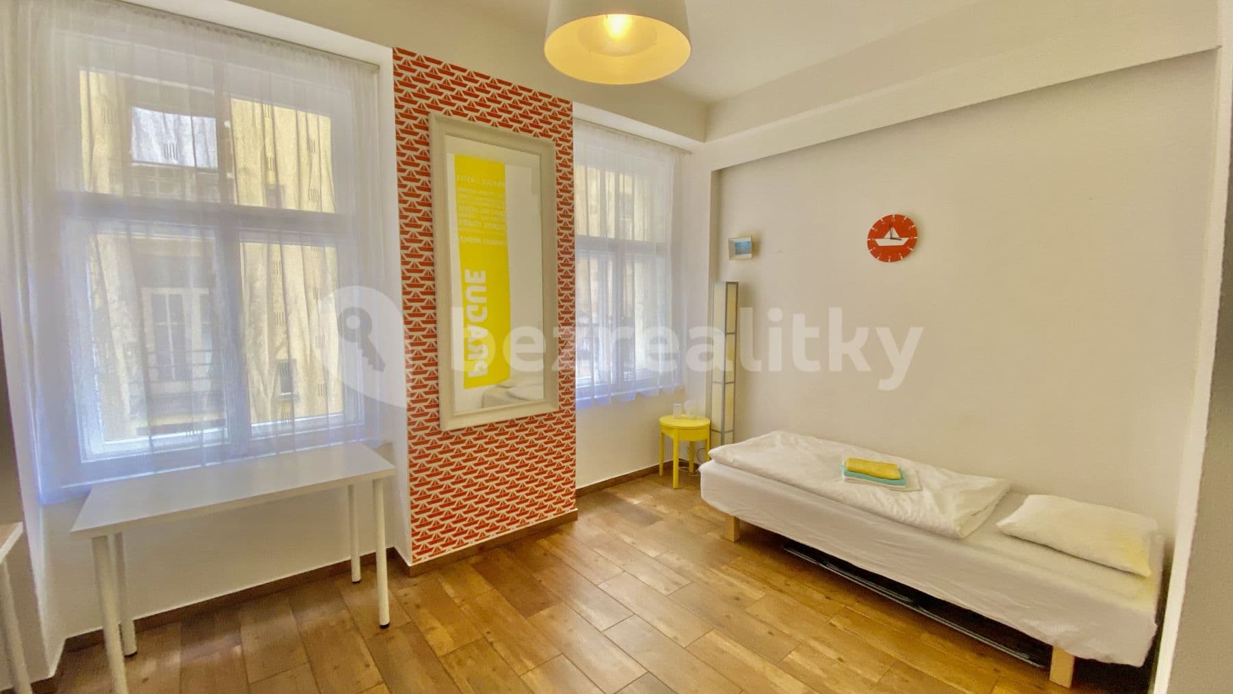 Pronájem bytu 1+kk 20 m², Plavecká, Praha, Praha Pronájem bytu 1+kk 20 m², Plavecká, Praha, Praha