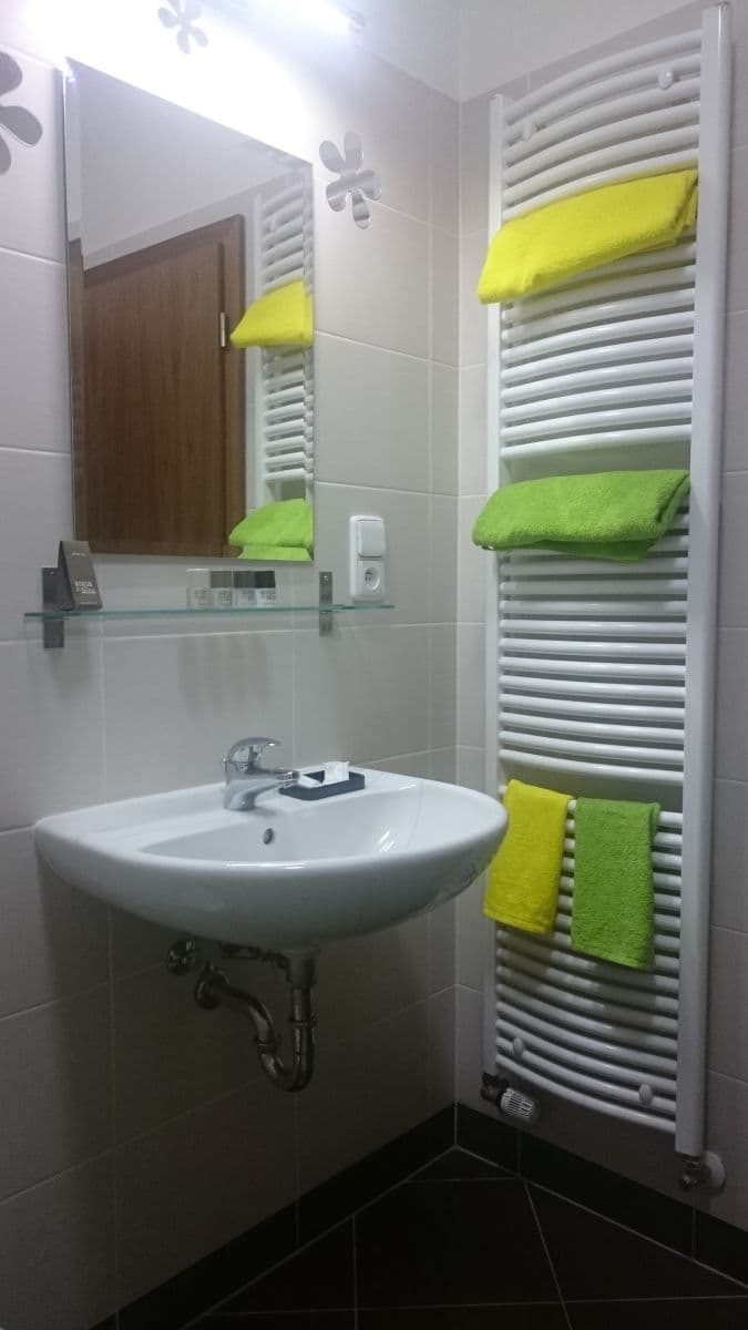 Pronájem bytu 1+kk 48 m², Geologická, Praha, Praha Pronájem bytu 1+kk 48 m², Geologická, Praha, Praha