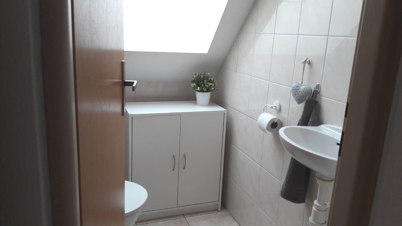 Pronájem bytu 3+1 80 m², Na Okrouhlíku, Praha, Praha Pronájem bytu 3+1 80 m², Na Okrouhlíku, Praha, Praha