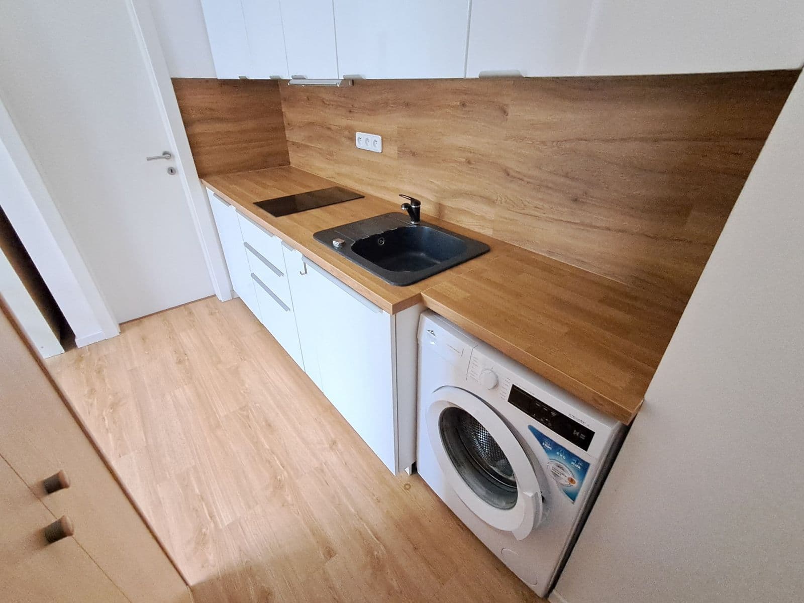 Pronájem bytu 1+kk 22 m², Pod Kesnerkou, Praha, Praha Pronájem bytu 1+kk 22 m², Pod Kesnerkou, Praha, Praha