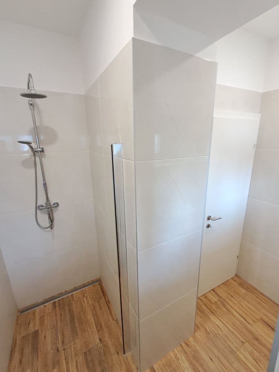 Pronájem bytu 1+kk 22 m², Pod Kesnerkou, Praha, Praha Pronájem bytu 1+kk 22 m², Pod Kesnerkou, Praha, Praha