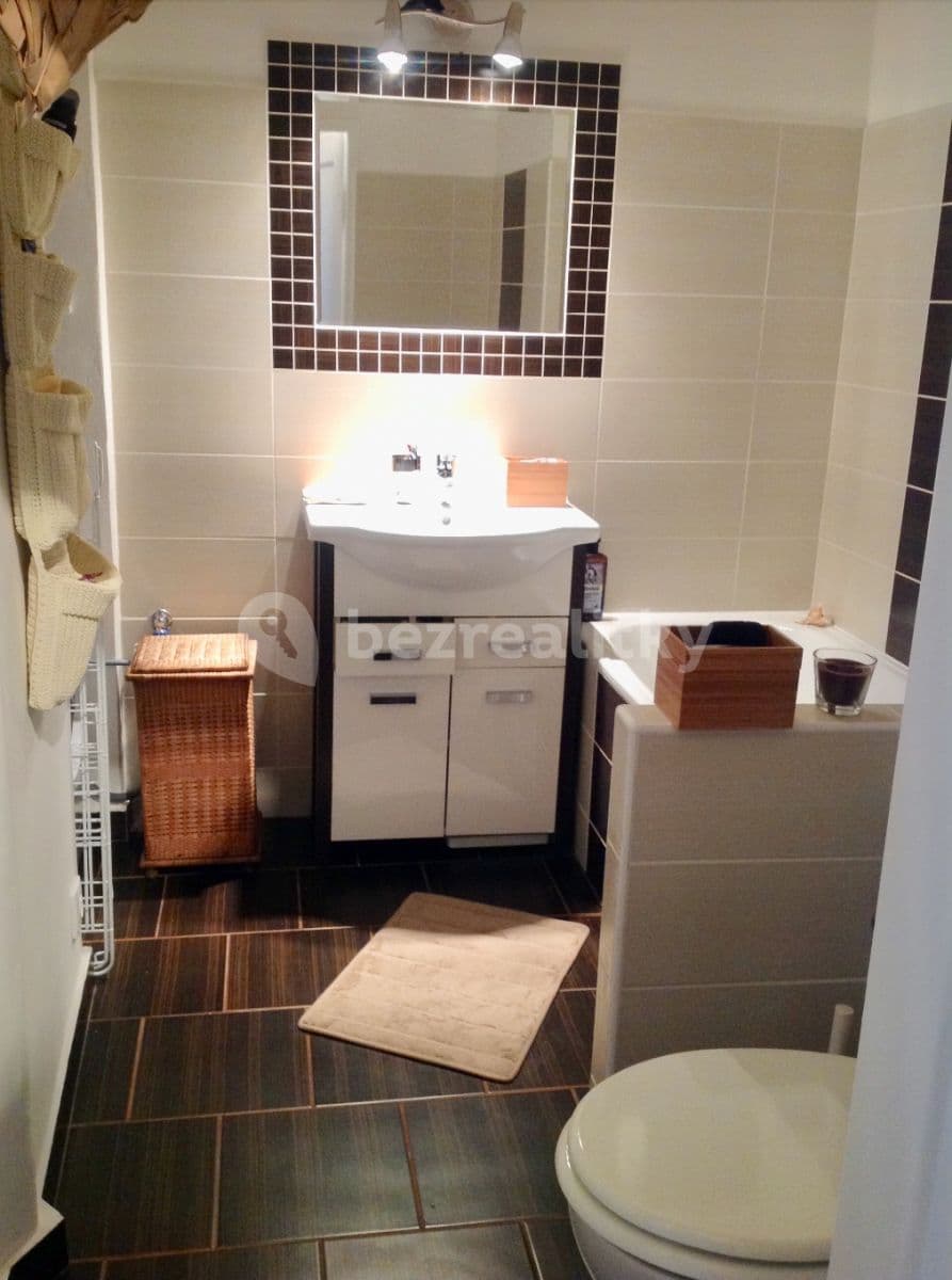 Pronájem bytu 2+kk 50 m², 5. května, Praha, Praha Pronájem bytu 2+kk 50 m², 5. května, Praha, Praha