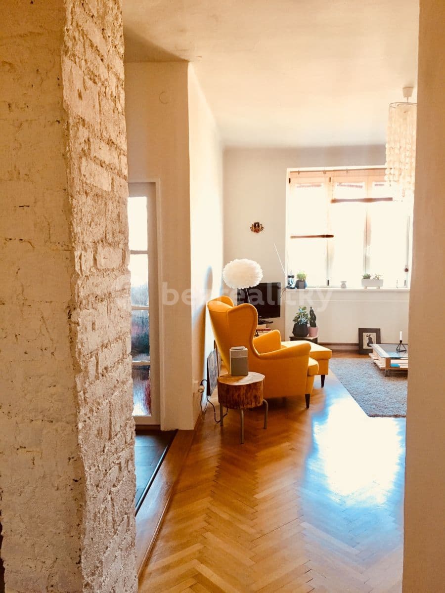 Pronájem bytu 2+kk 50 m², 5. května, Praha, Praha Pronájem bytu 2+kk 50 m², 5. května, Praha, Praha