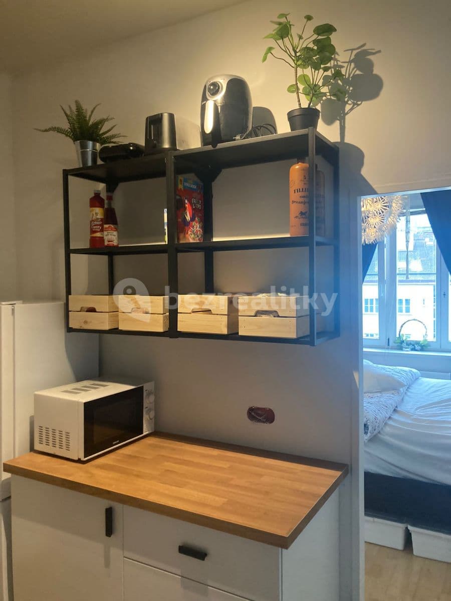 Pronájem bytu 2+kk 50 m², 5. května, Praha, Praha Pronájem bytu 2+kk 50 m², 5. května, Praha, Praha