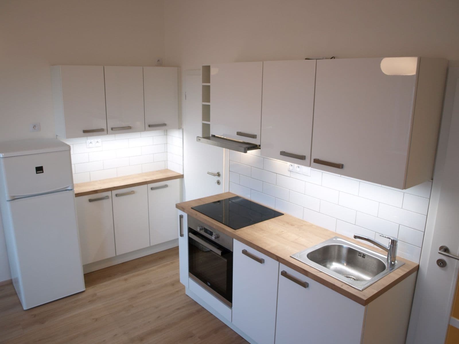 Pronájem bytu 1+1 48 m², Pod Školou, Praha, Praha Pronájem bytu 1+1 48 m², Pod Školou, Praha, Praha