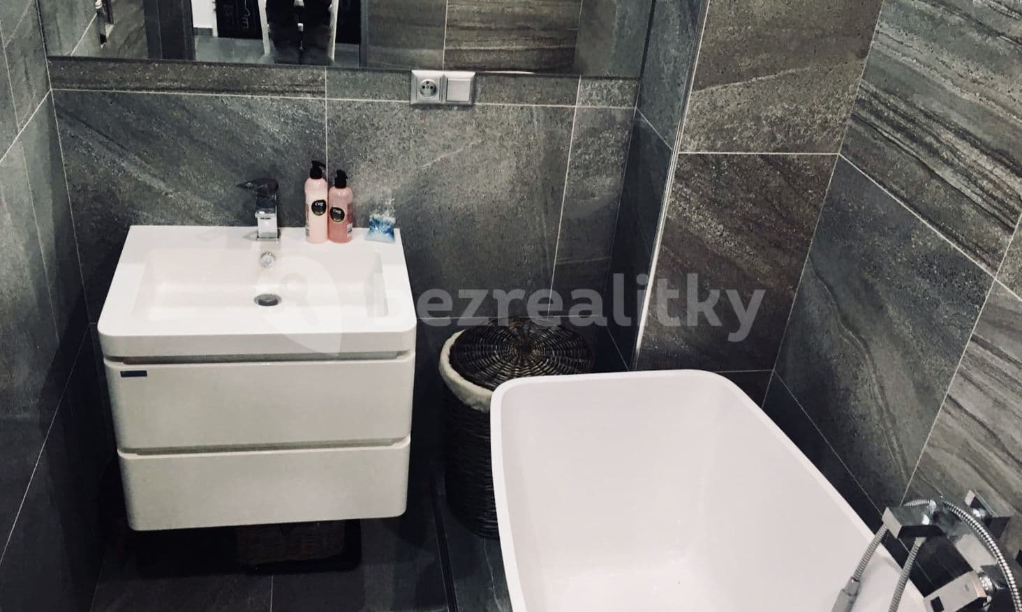 Pronájem bytu 2+kk 52 m², Sokolovská, Praha, Praha Pronájem bytu 2+kk 52 m², Sokolovská, Praha, Praha