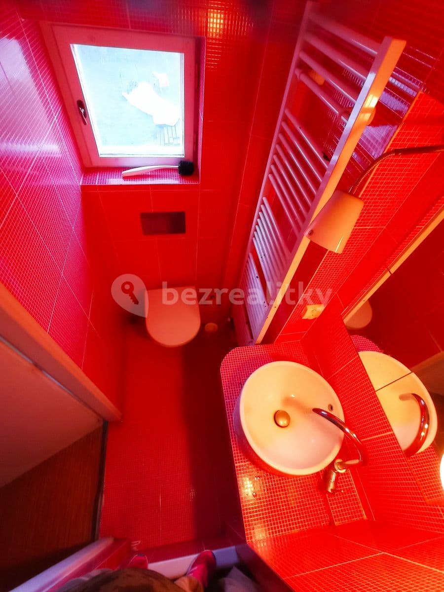 Pronájem domu 84 m², pozemek 500 m², Khodlova, Praha, Praha Pronájem domu 84 m², pozemek 500 m², Khodlova, Praha, Praha