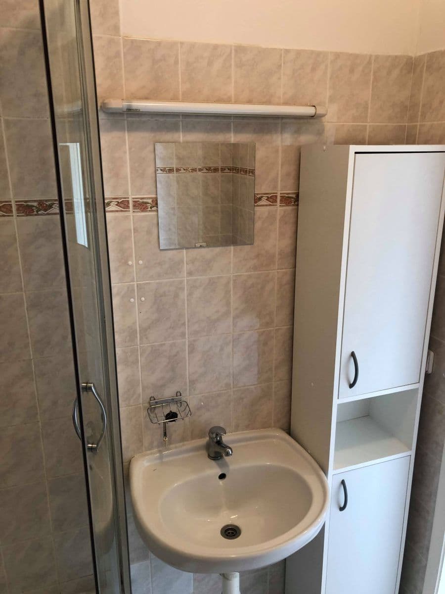 Pronájem bytu 1+kk 31 m², Rohožnická, Praha, Praha Pronájem bytu 1+kk 31 m², Rohožnická, Praha, Praha