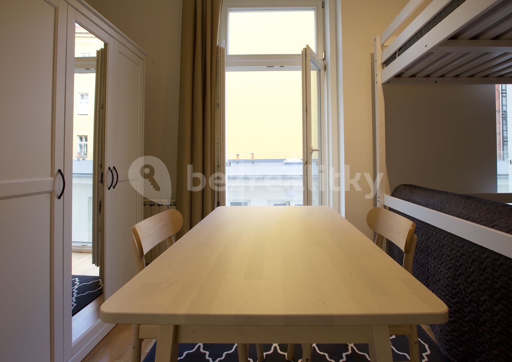 Pronájem bytu 1+kk 24 m², Příčná, Praha, Praha Pronájem bytu 1+kk 24 m², Příčná, Praha, Praha