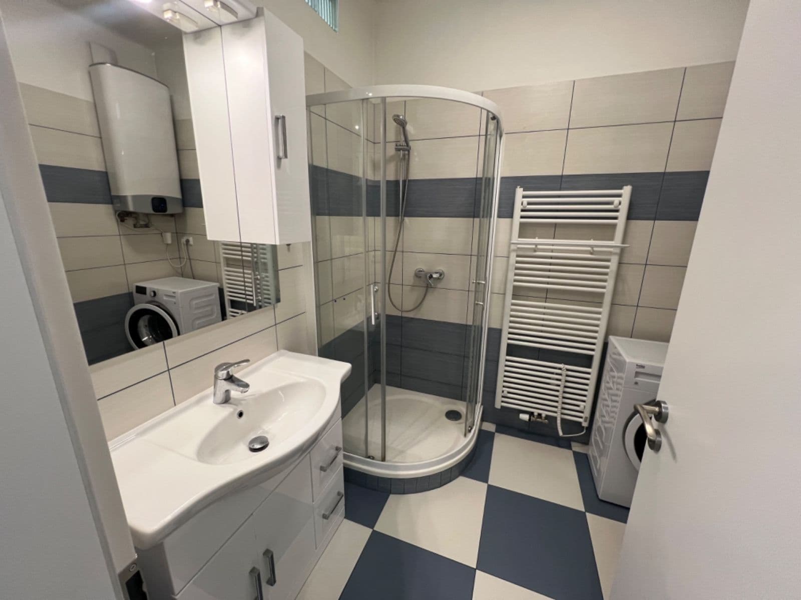 Pronájem bytu 2+kk 55 m², Letenské náměstí, Praha, Praha Pronájem bytu 2+kk 55 m², Letenské náměstí, Praha, Praha