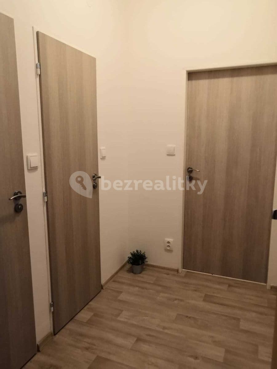 Pronájem bytu 1+kk 34 m², Na Fifejdách, Ostrava, Moravskoslezský kraj