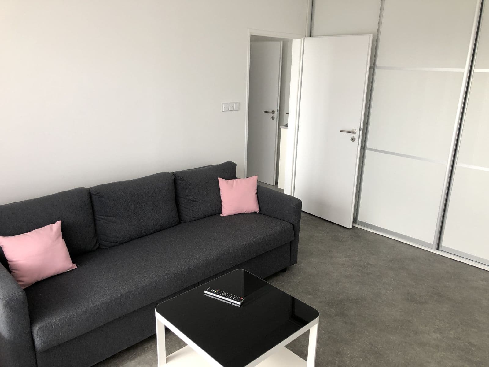 Pronájem bytu 1+1 36 m², Jánošíkova, Brno, Jihomoravský kraj Pronájem bytu 1+1 36 m², Jánošíkova, Brno, Jihomoravský kraj