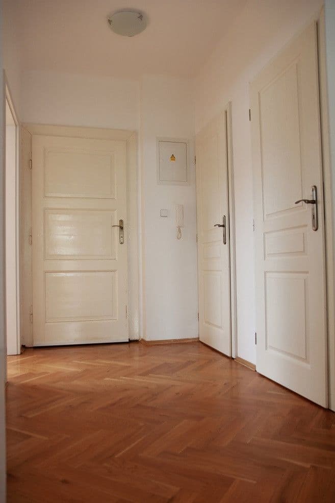 Pronájem bytu 3+1 104 m², Na Hanspaulce, Praha, Praha Pronájem bytu 3+1 104 m², Na Hanspaulce, Praha, Praha