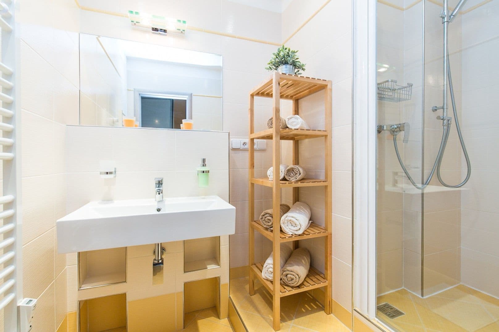 Pronájem bytu 2+1 61 m², Kladenská, Praha, Praha Pronájem bytu 2+1 61 m², Kladenská, Praha, Praha