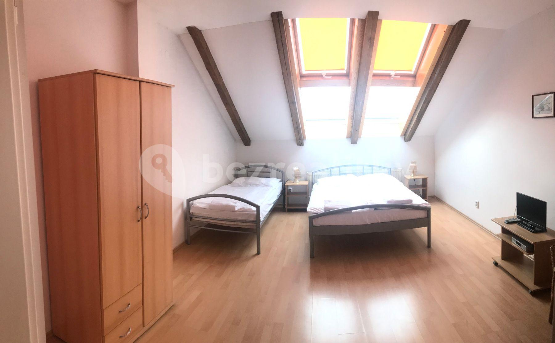 Pronájem bytu 1+1 42 m², Na Ostrůvku, Praha, Praha