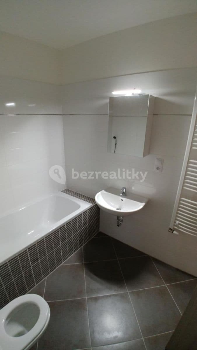 Pronájem bytu 2+kk 62 m², Modenská, Praha, Praha Pronájem bytu 2+kk 62 m², Modenská, Praha, Praha