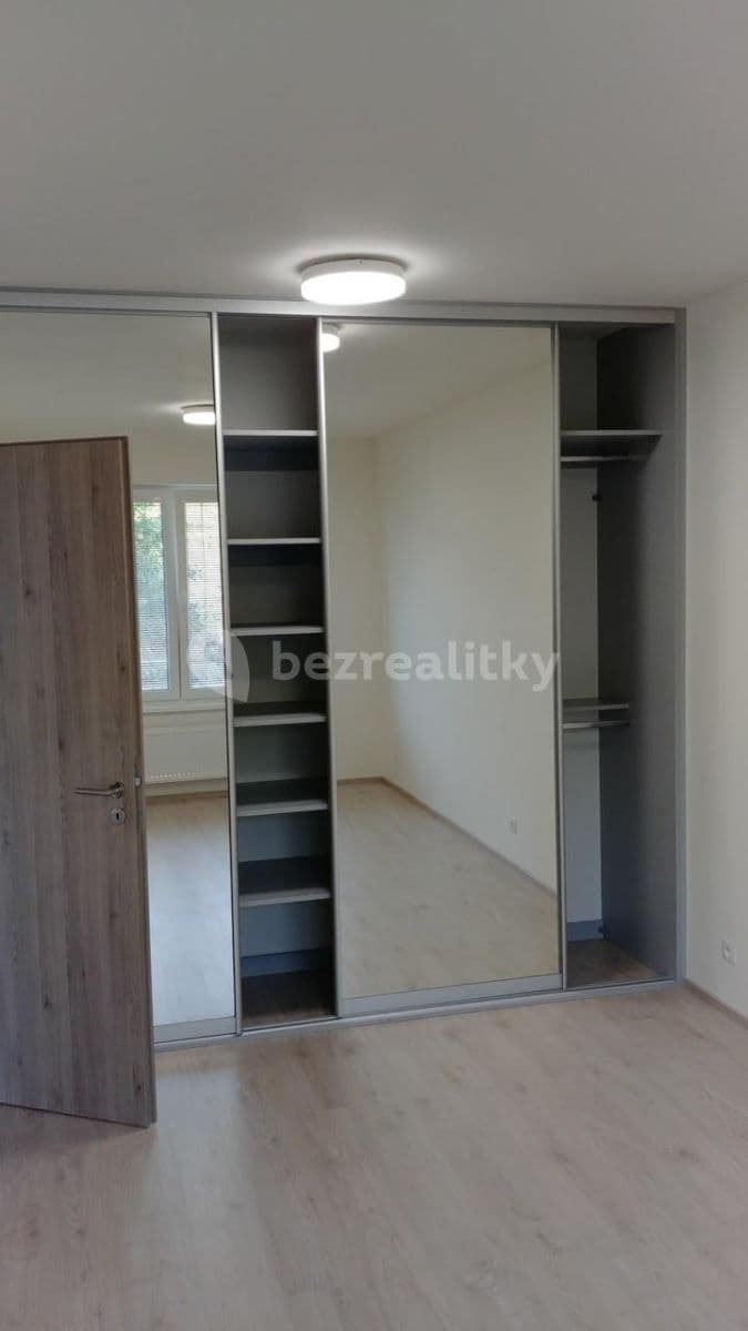 Pronájem bytu 2+kk 62 m², Modenská, Praha, Praha Pronájem bytu 2+kk 62 m², Modenská, Praha, Praha