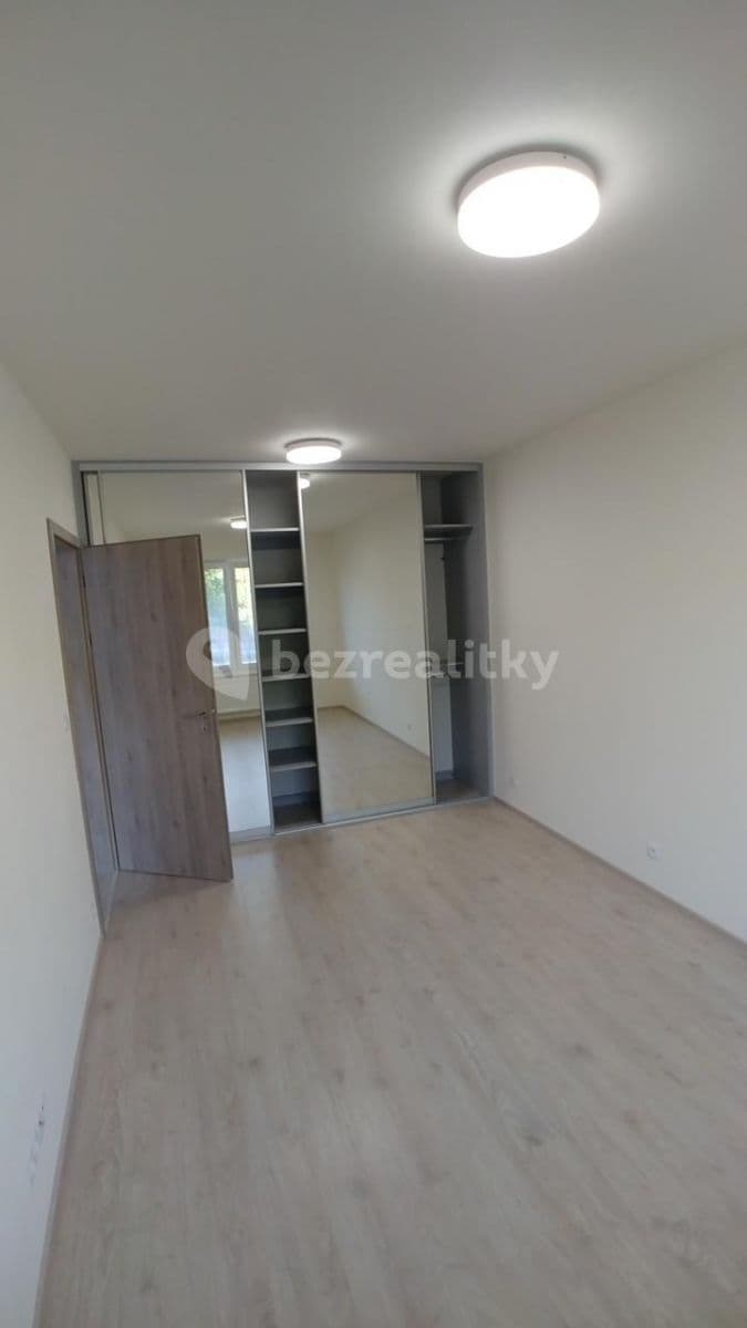 Pronájem bytu 2+kk 62 m², Modenská, Praha, Praha Pronájem bytu 2+kk 62 m², Modenská, Praha, Praha