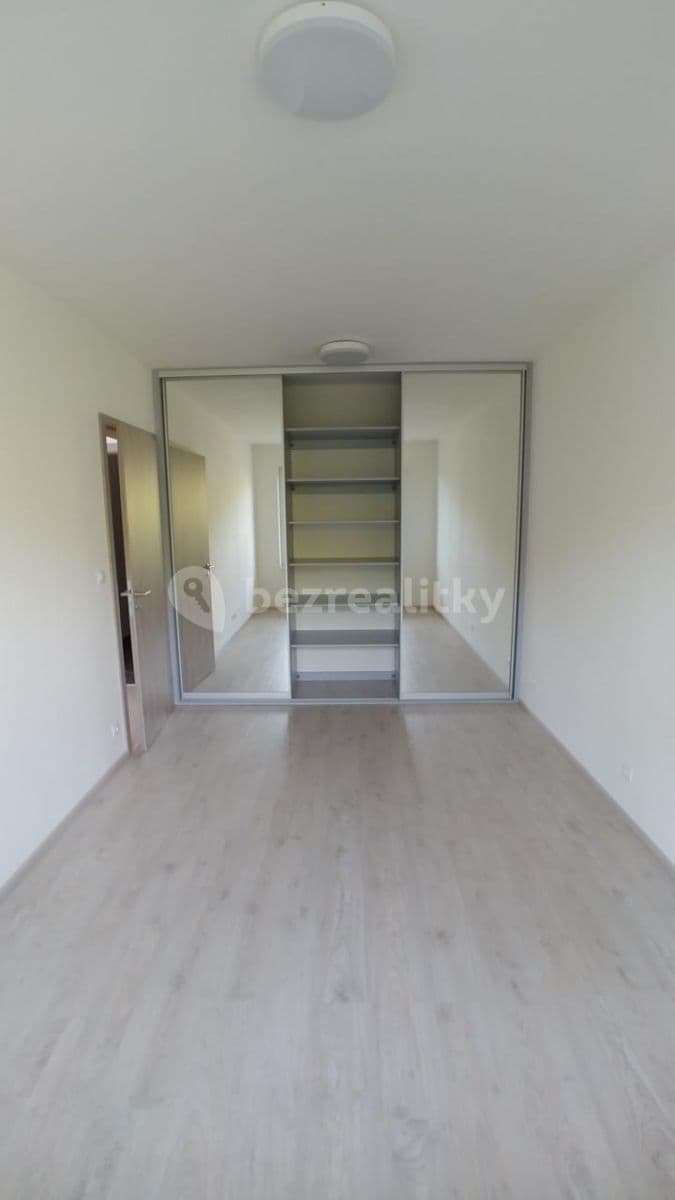 Pronájem bytu 2+kk 62 m², Modenská, Praha, Praha Pronájem bytu 2+kk 62 m², Modenská, Praha, Praha