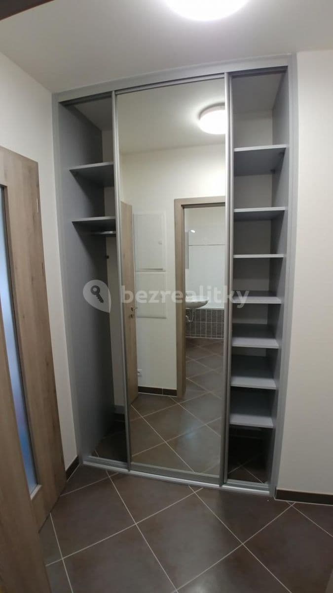 Pronájem bytu 2+kk 62 m², Modenská, Praha, Praha Pronájem bytu 2+kk 62 m², Modenská, Praha, Praha