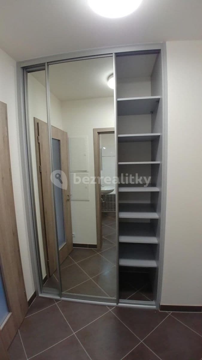 Pronájem bytu 2+kk 62 m², Modenská, Praha, Praha Pronájem bytu 2+kk 62 m², Modenská, Praha, Praha
