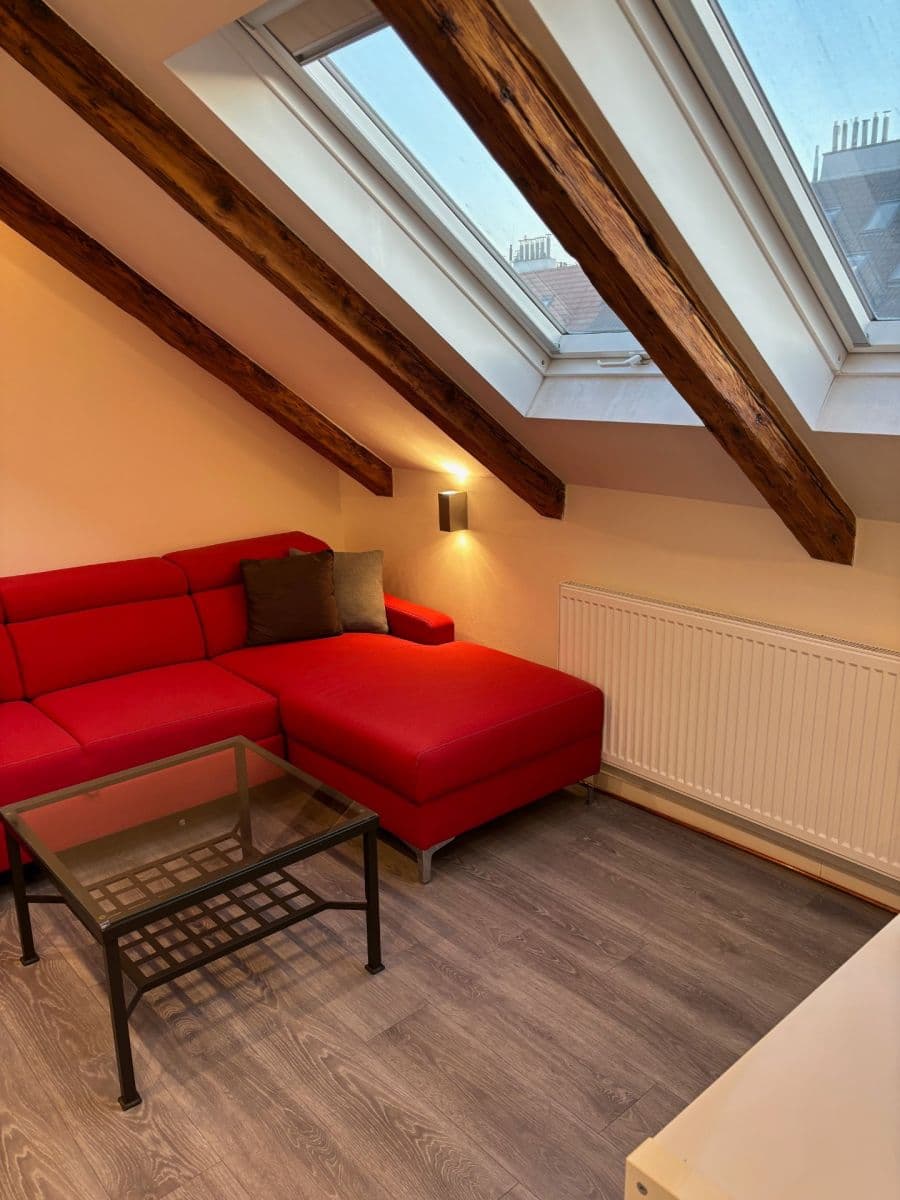 Pronájem bytu 2+kk 65 m², Milady Horákové, Praha, Praha Pronájem bytu 2+kk 65 m², Milady Horákové, Praha, Praha