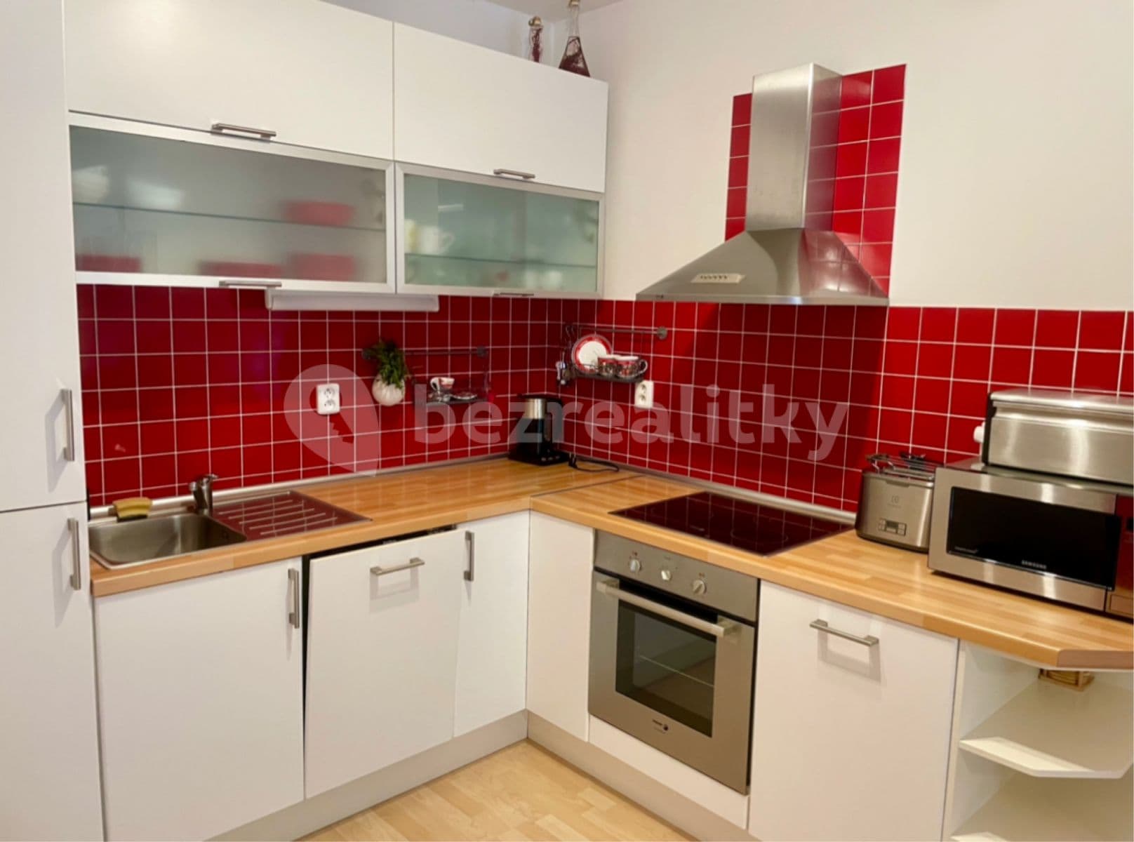 Pronájem bytu 2+kk 66 m², Budapešťská, Praha, Praha Pronájem bytu 2+kk 66 m², Budapešťská, Praha, Praha